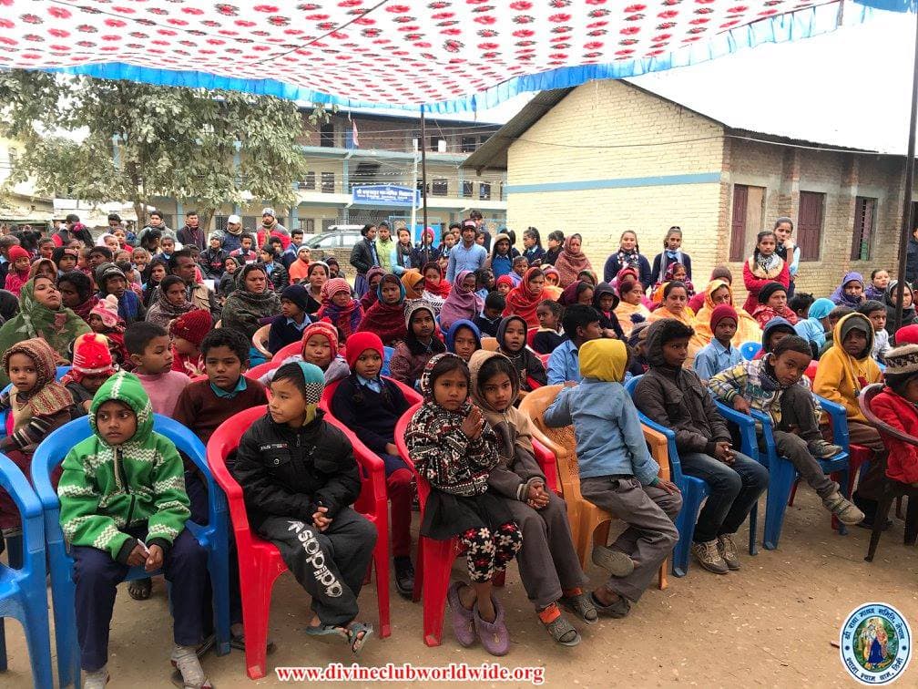 Help-for-needy-students-Tandi-Chitwan-2074